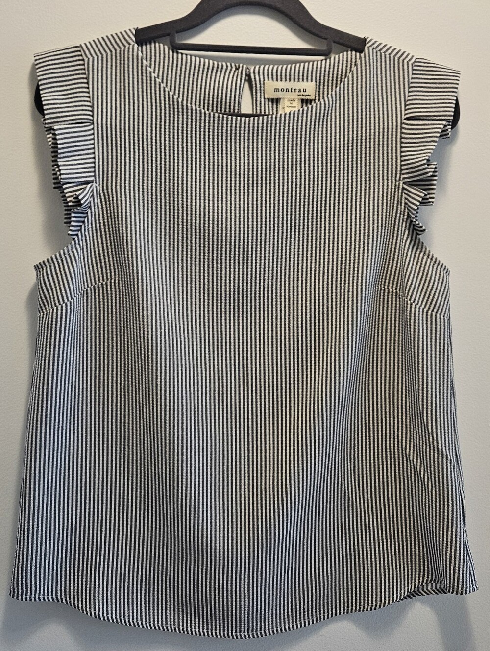 Monteau Los Angeles Women's Small Gray/White Pinstripe Ruffle Sleeve Blouse